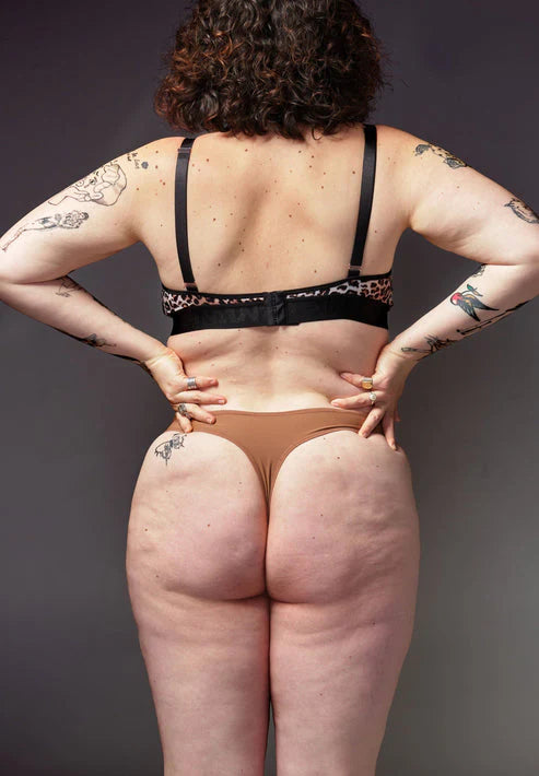 UNTAG Tucking Thong Extra Strong