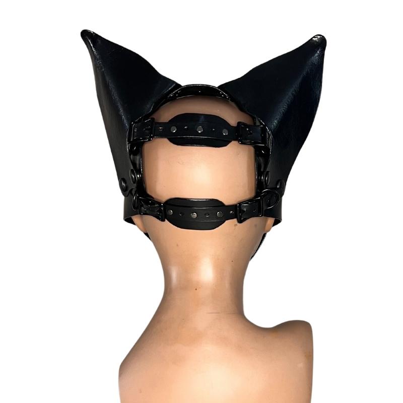 The back of the black and pink Kitty Head Harness.