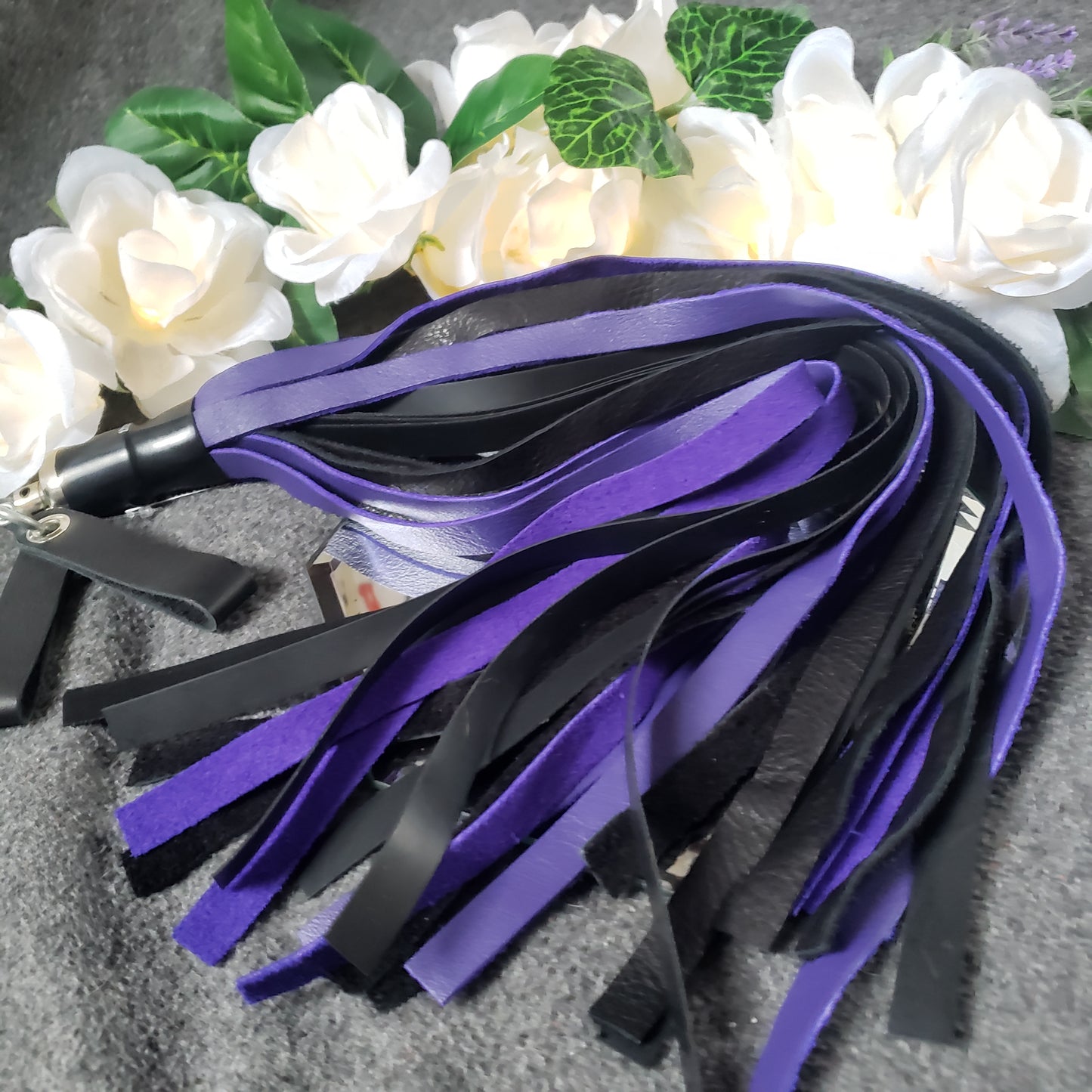 Combo sensation finger loop flogger leather rubber purple black