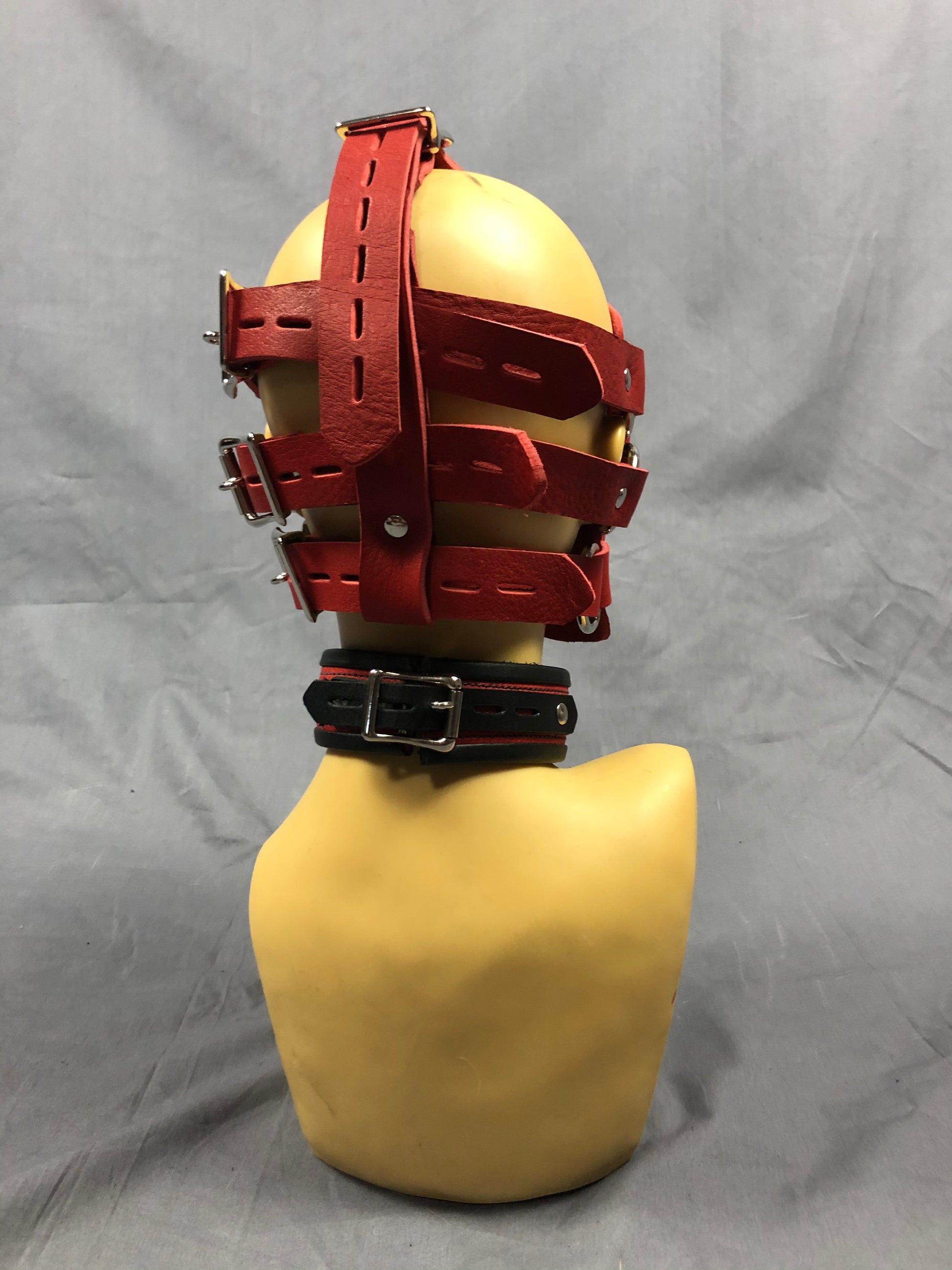 Back view of red bullhide head harness.