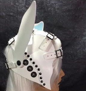 The right side of the white and blue Kitty Head Harness.