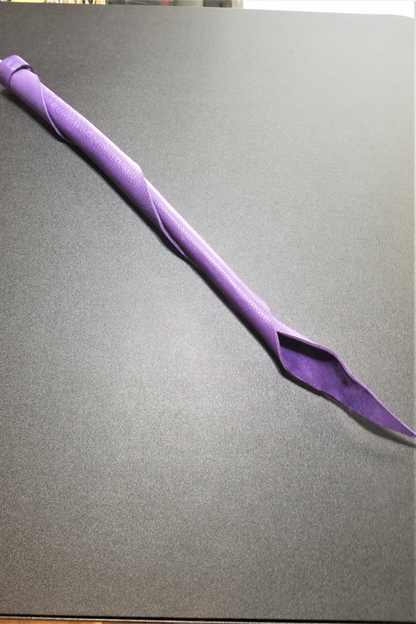 A lavender Unique Kink Dragon Tail Head without handle attached.
