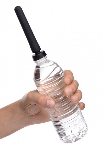The nozzle and adapter attached to a water bottle.
