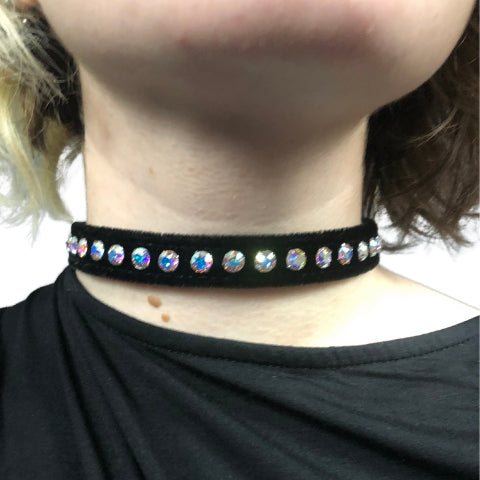 Model wears the black velvet with aurora rhinestone choker.