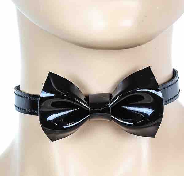 Bowtie Choker, black patent.