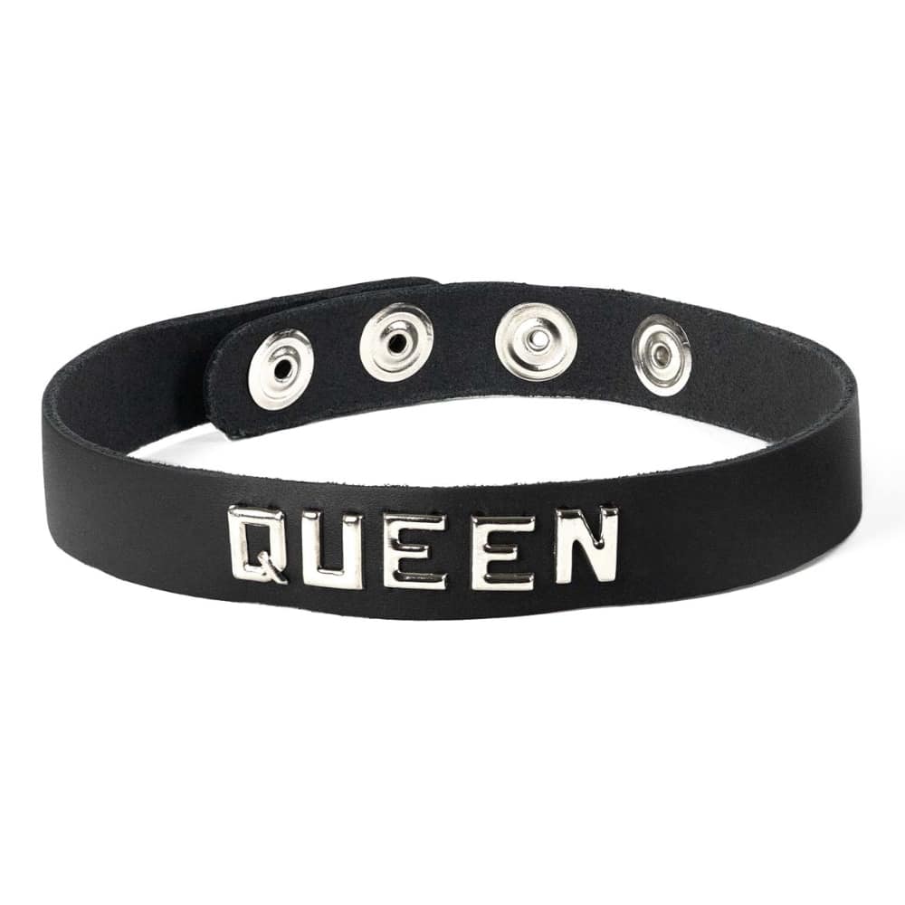 The Queen Word Collar.