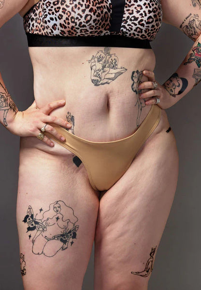 UNTAG Tucking Thong Extra Strong