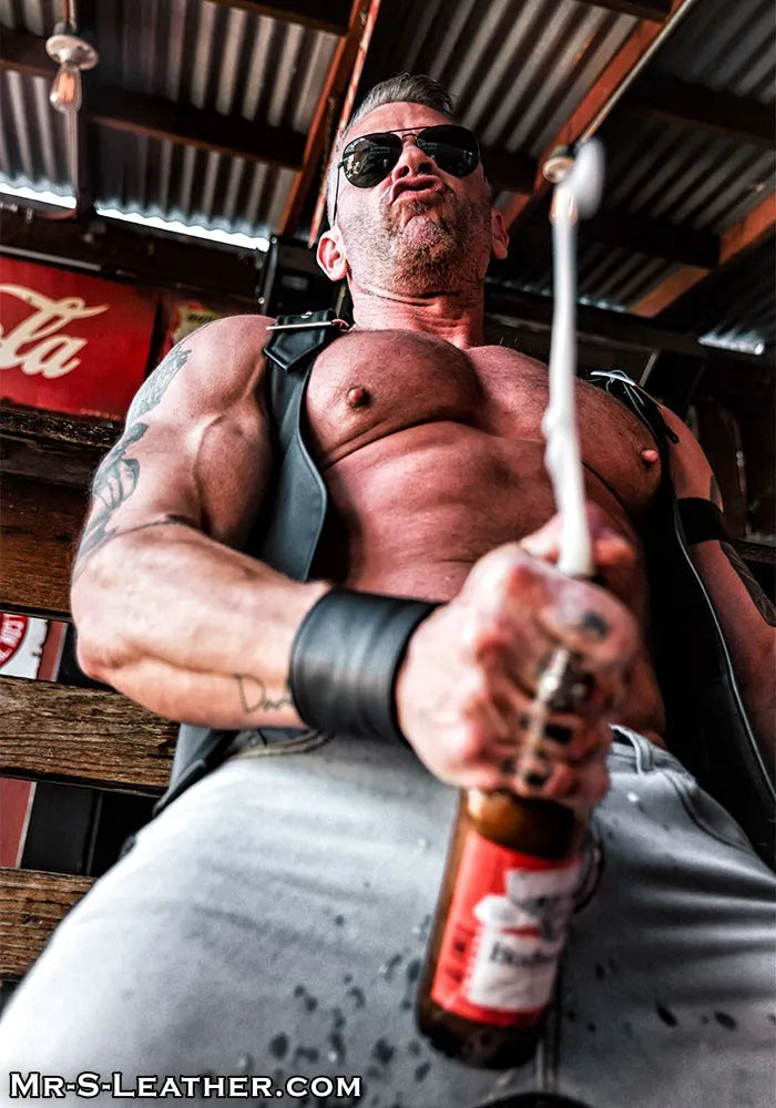 Buckle Berlin Bar Vest