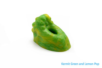The Kermit Green & Lemon Pop Fingo Grinder.
