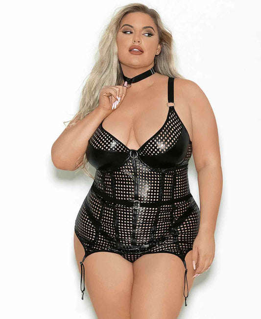 A plus size model wearing the Fatale Underwire Wetlook Mesh Harness Set, front view.