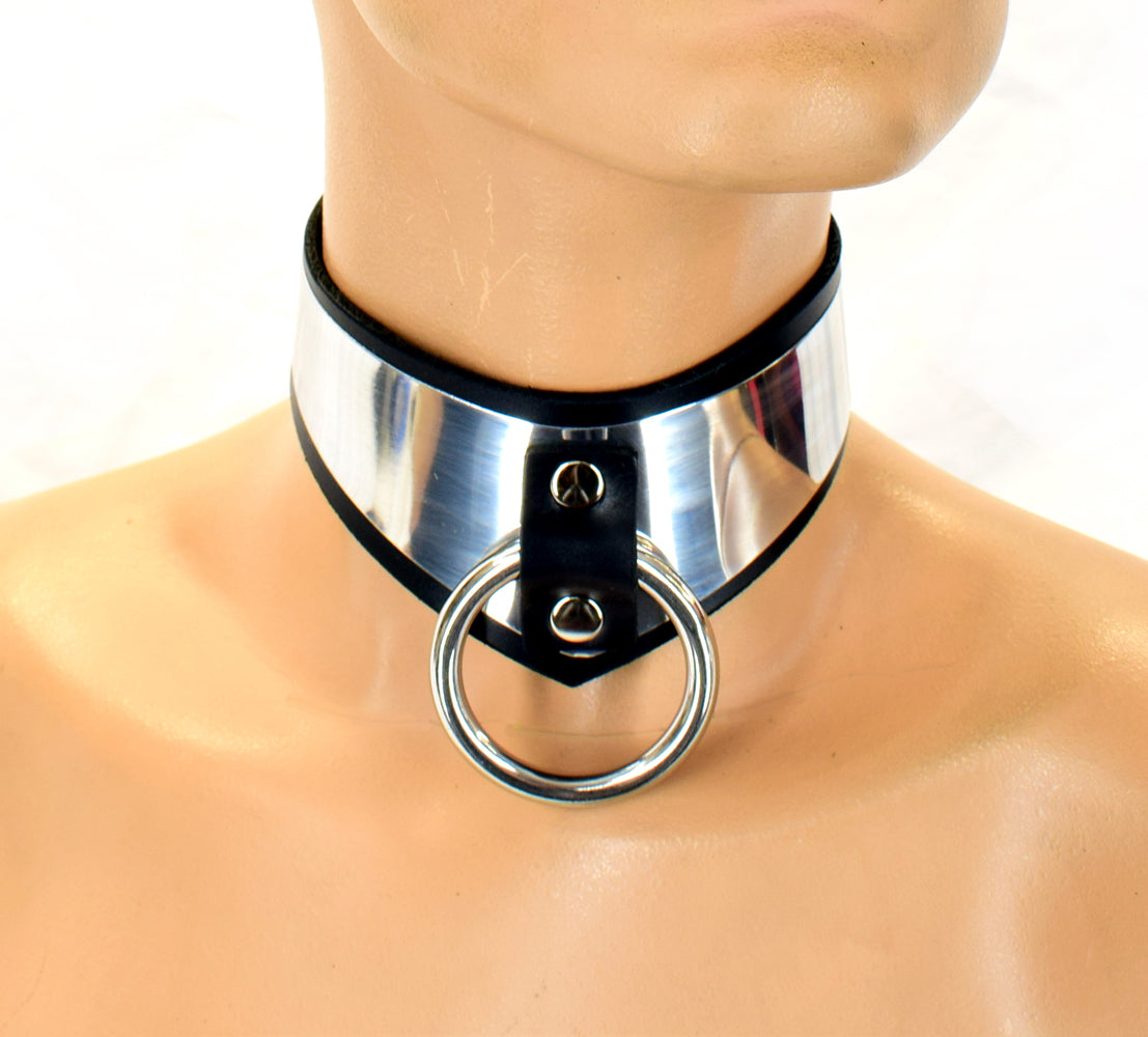 Front view of the metal band formal collar around neck of a mannequin.