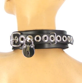 The rear view of the Leather Neoprene-lined locking collar.
