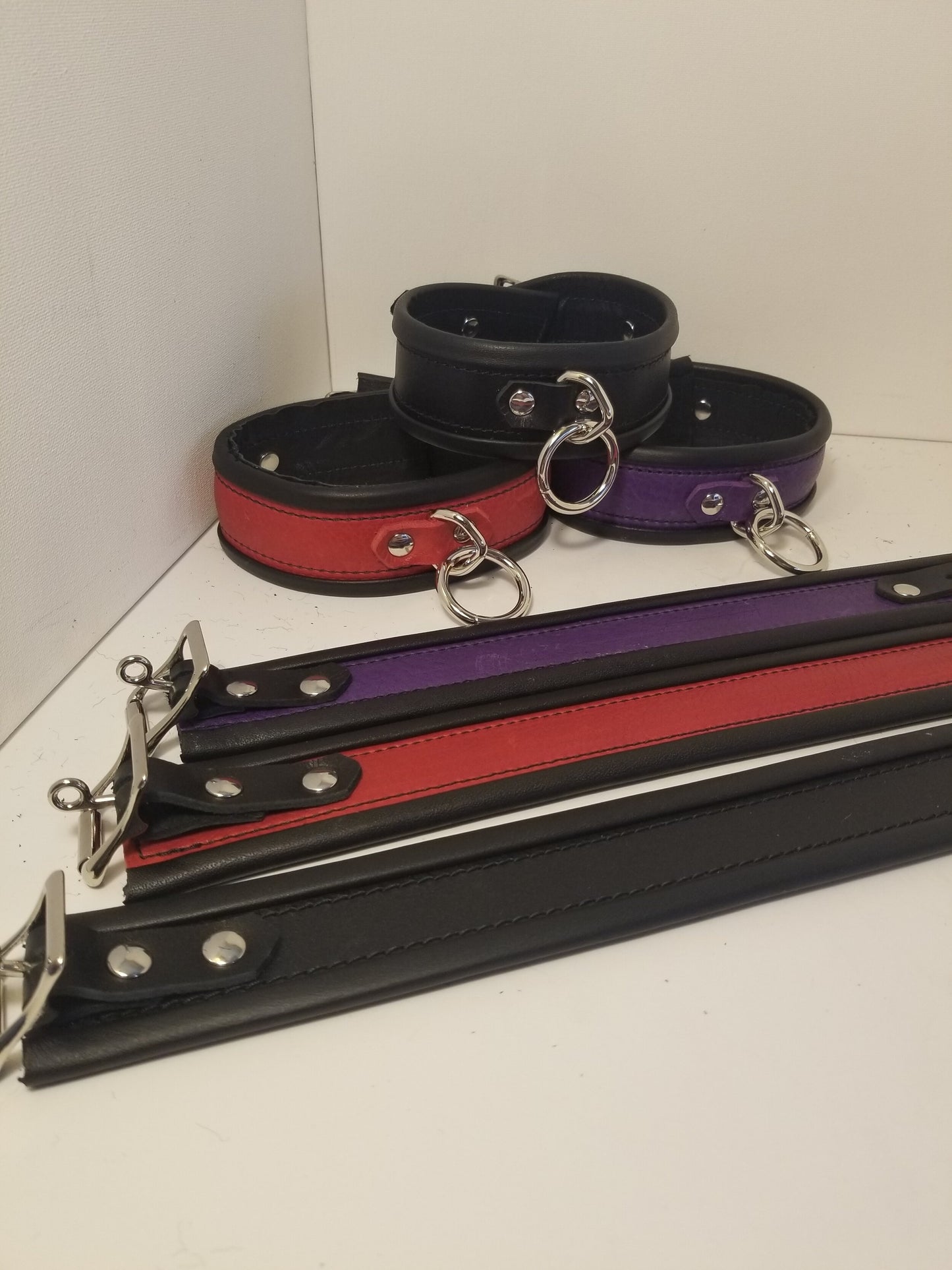 Six Rolled Deluxe Collars displayed to show the different available colors.