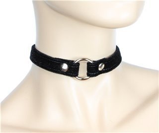 A mannequin displaying the front of black Velvet Choker.
