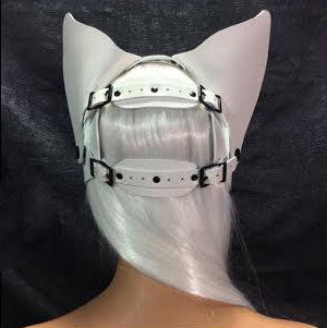 The back of the white and blue Kitty Head Harness.