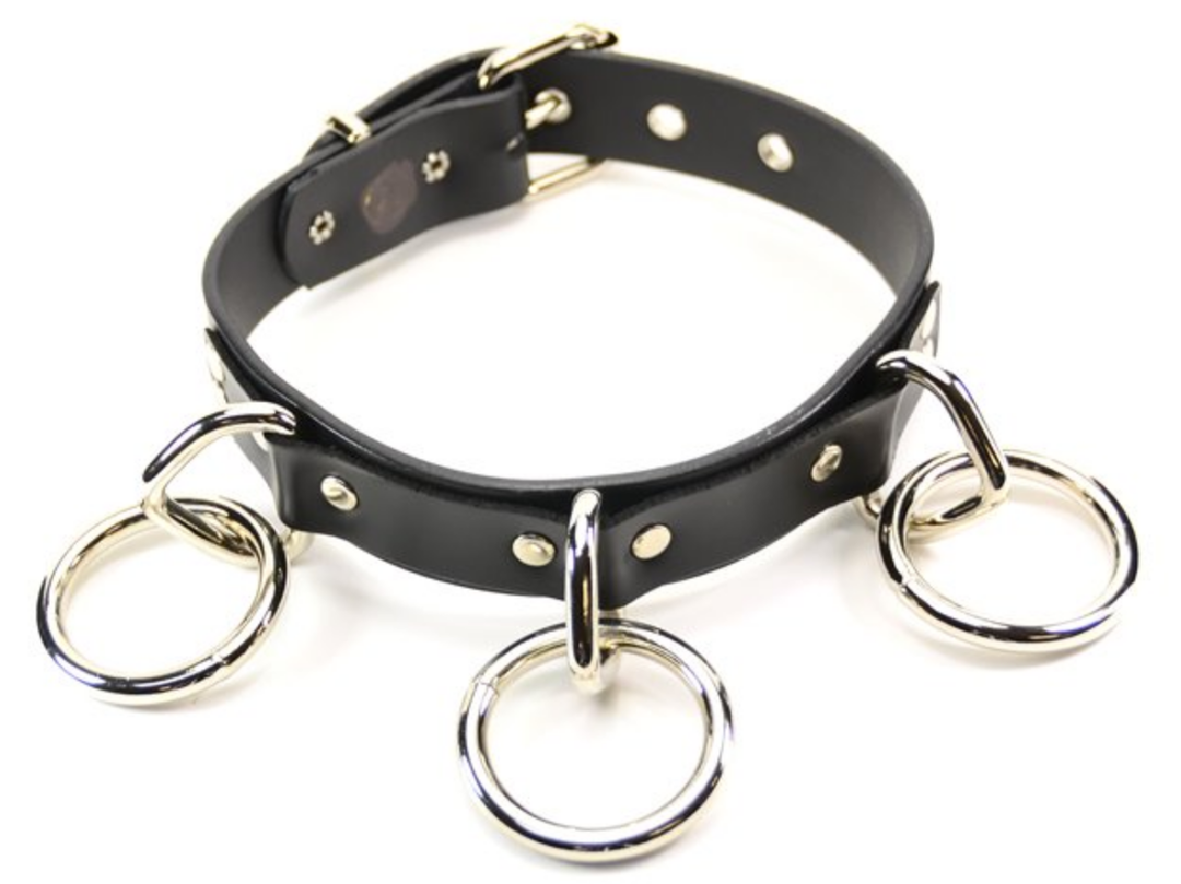 Black and Silver Two Layer Ring Collar with three rings.