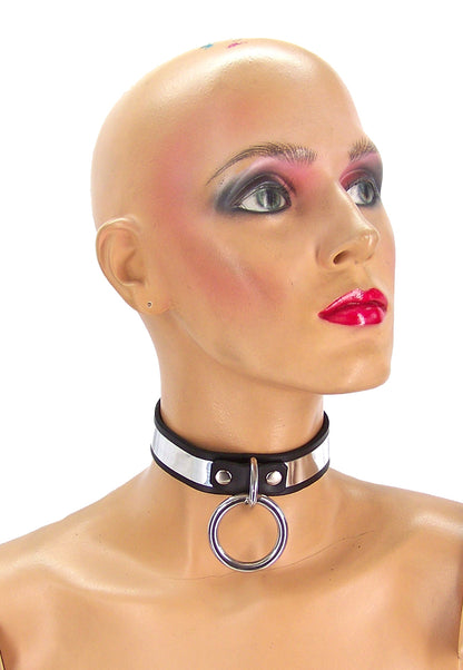 The front of the Leather Metal Band Bondage Collar on a mannequin.