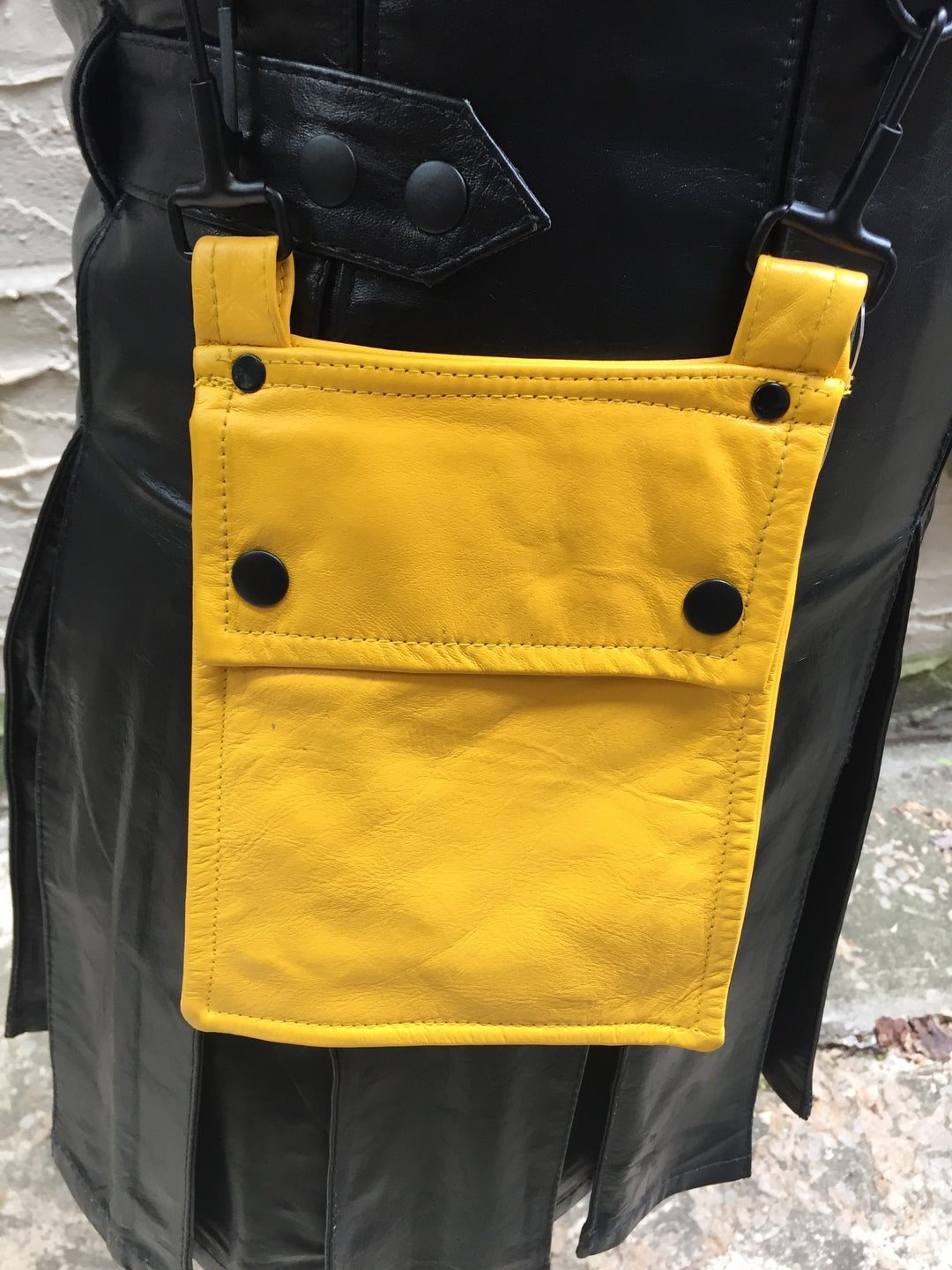 The yellow Cowhide Detachable Pocket for Heritage Kilt.