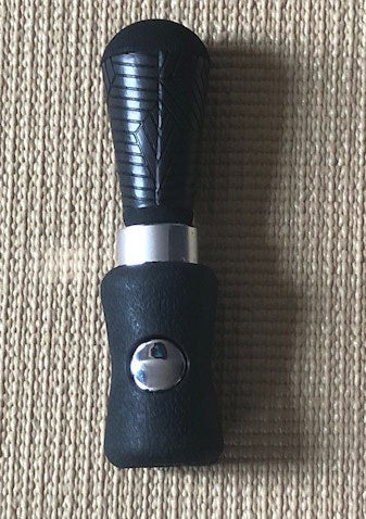 close up of the front of the short unique handle