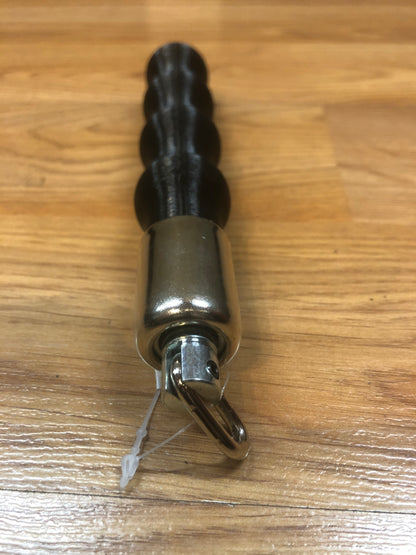 A closer view of the clip on the Flogger Handle.