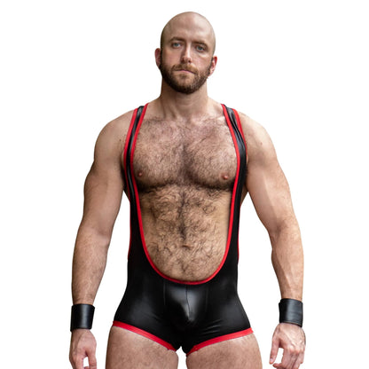 The Impulse Singlet on a model, front view.
