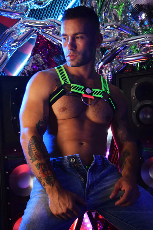 The front of the neon green Magnum Circuit Harness.