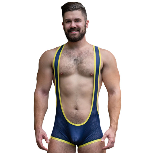 The front of the Full Coverage Mesh Singlet.