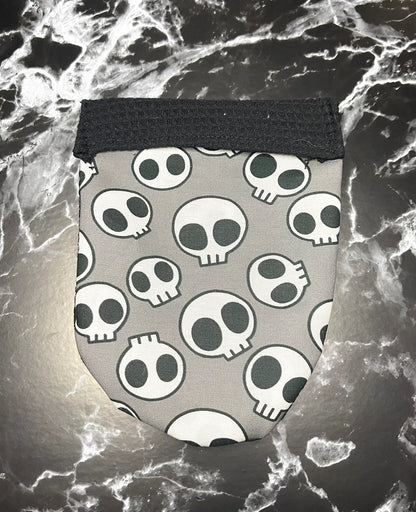 Cartoon Skull Print Pin-In Packer Pouch.