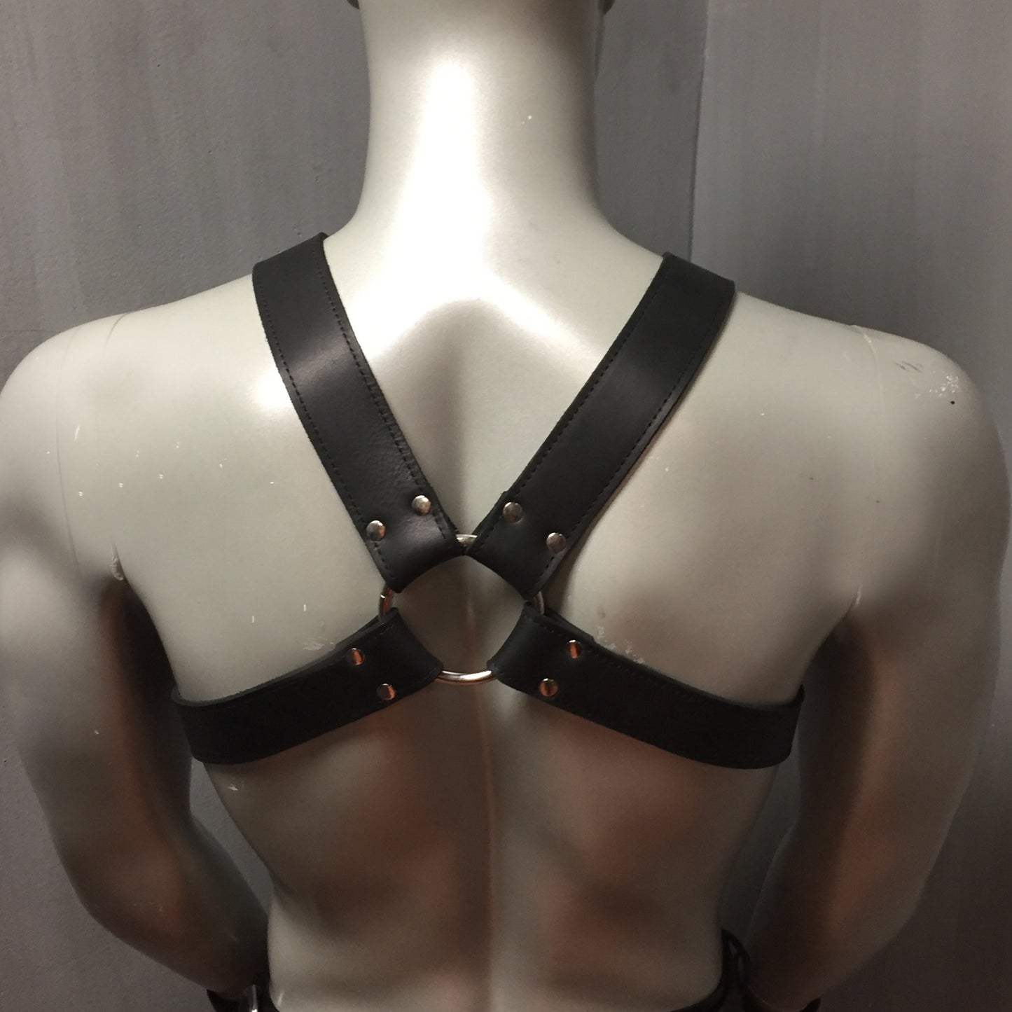 Classic 1.5" Leather X-Harness on mannequin, back view.